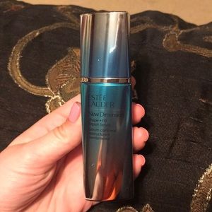 Estée Lauder New Dimension